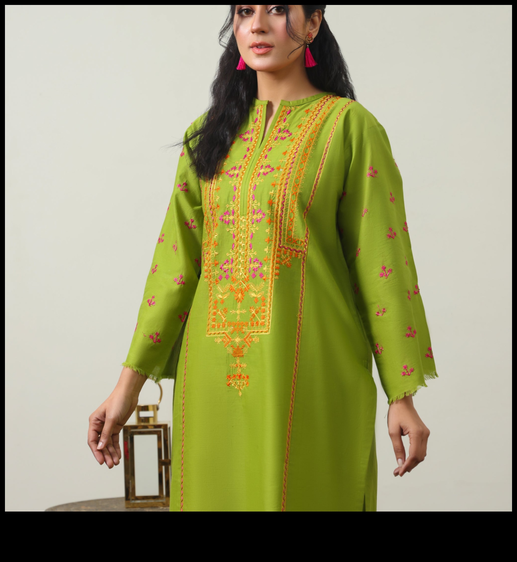 Cilšu dārgumi: Boho tērpi ar etnisku eleganci