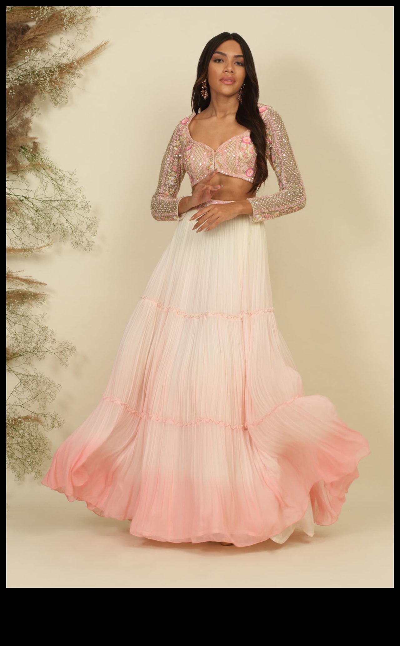 Saulrieta serenāde: eleganti vasaras tērpi nakts stilam