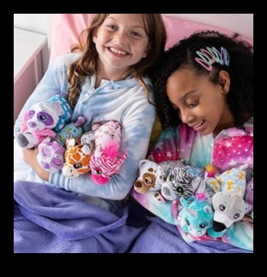 Pieglausties gatavi pārsteigumi: laimes iesaiņošana ar mazuļa dāvanām