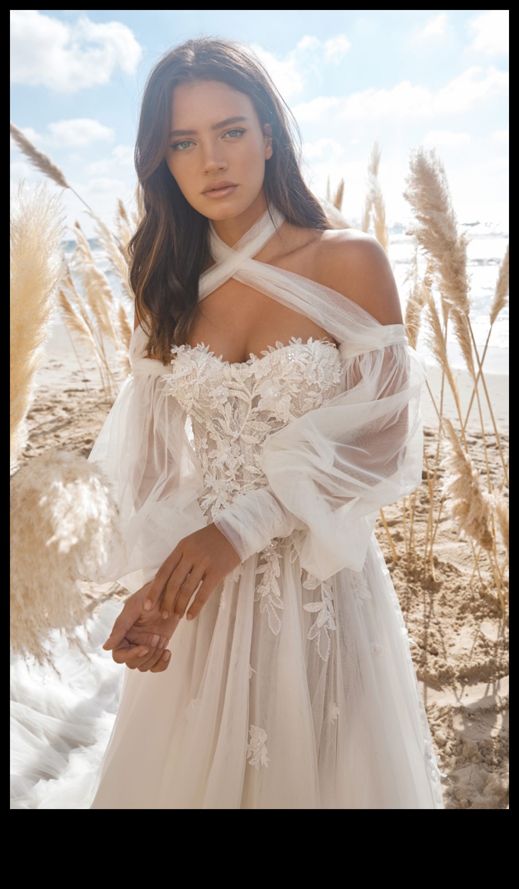 Chic Couture Modern Bridal for Fashion-Forward Bride 4 Chic Couture: aptveriet nākotni ar modernām līgavām