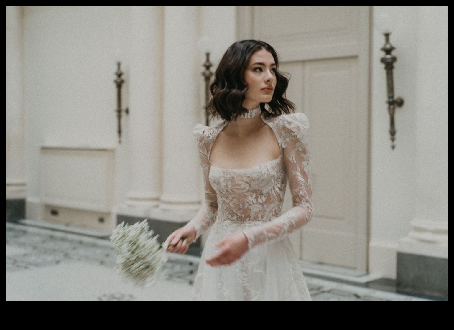 Urban Glam: Minimālisma maģija mūsdienu līgavu modē