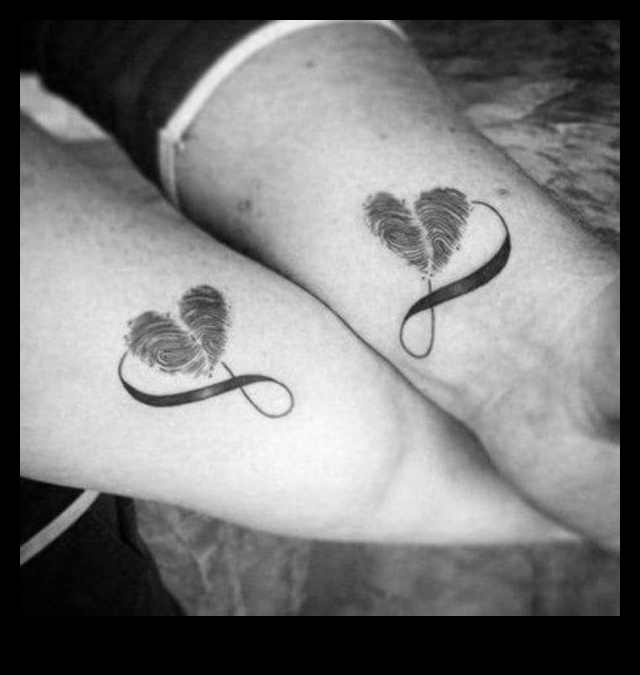 Sirsnīga harmonija: pāra tetovējumi, kas ilustrē patiesu mīlestību