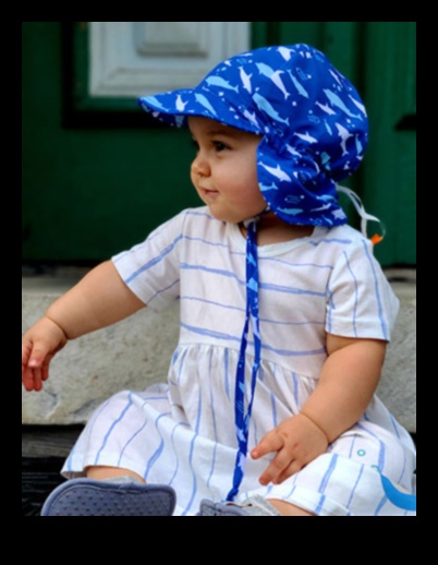 Debesu cepures: aizsardzība pret sauli un stils mazuļa attīstībā