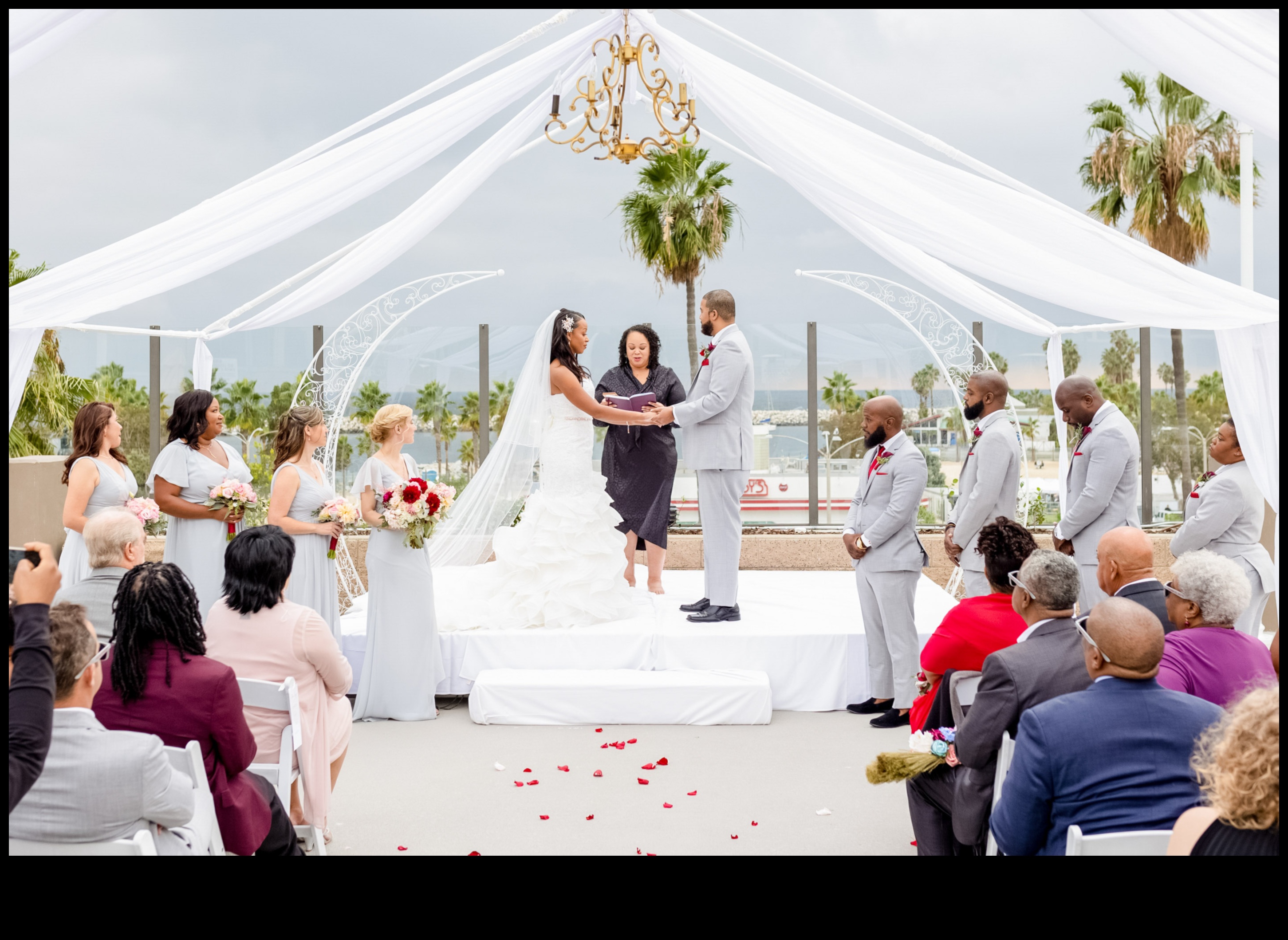 Stilīgi solījumi: līgavaiņa modes spožums