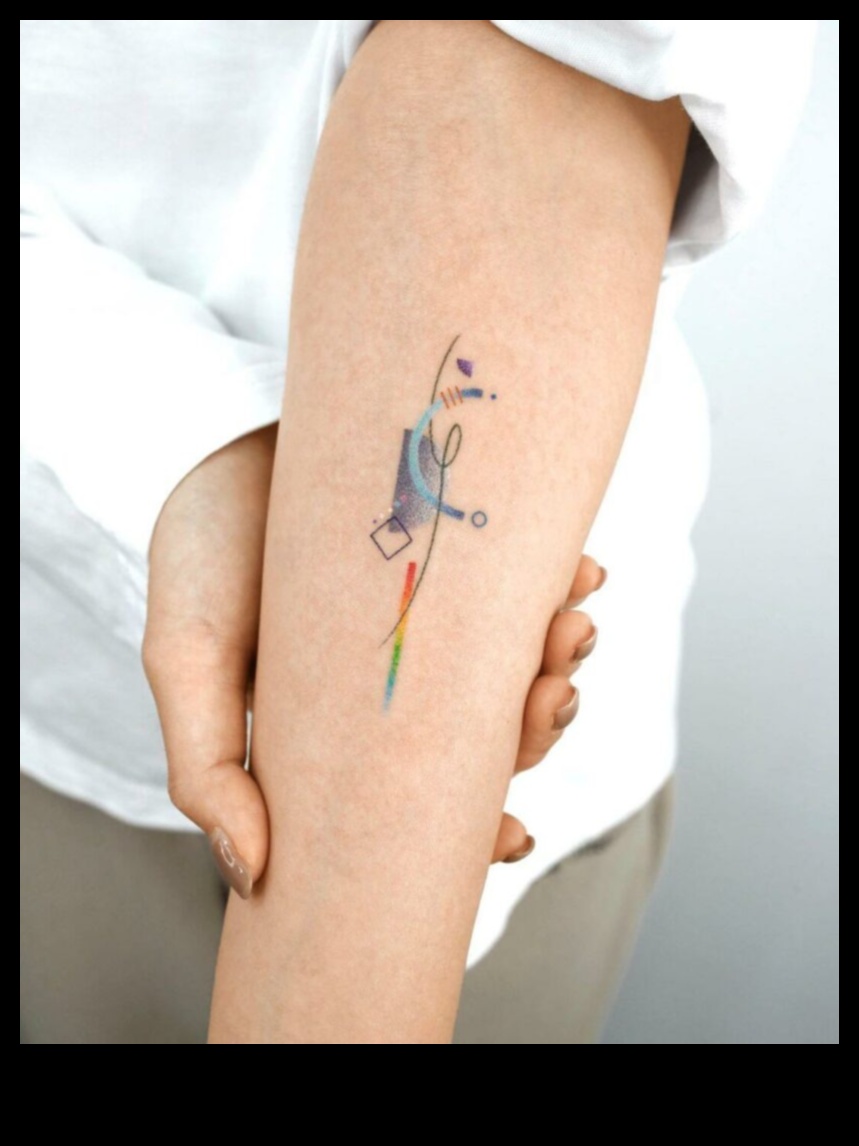 Tintes čuksti: minimālisma tetovējumi, kas čukst klusus stāstus