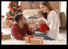 Pieglausties gatavi pārsteigumi, kas atrod laimi ceļu dāvanām mazulim