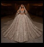 Royal Radiance Iesaisties jūsu princeses kāzu fantāzijā. Grezna līgavas tērpu atlase nesenā princesei