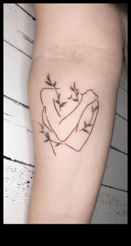 Tetovēta romantika Metodes, kā Body Art pauž pieķeršanās dziļumu